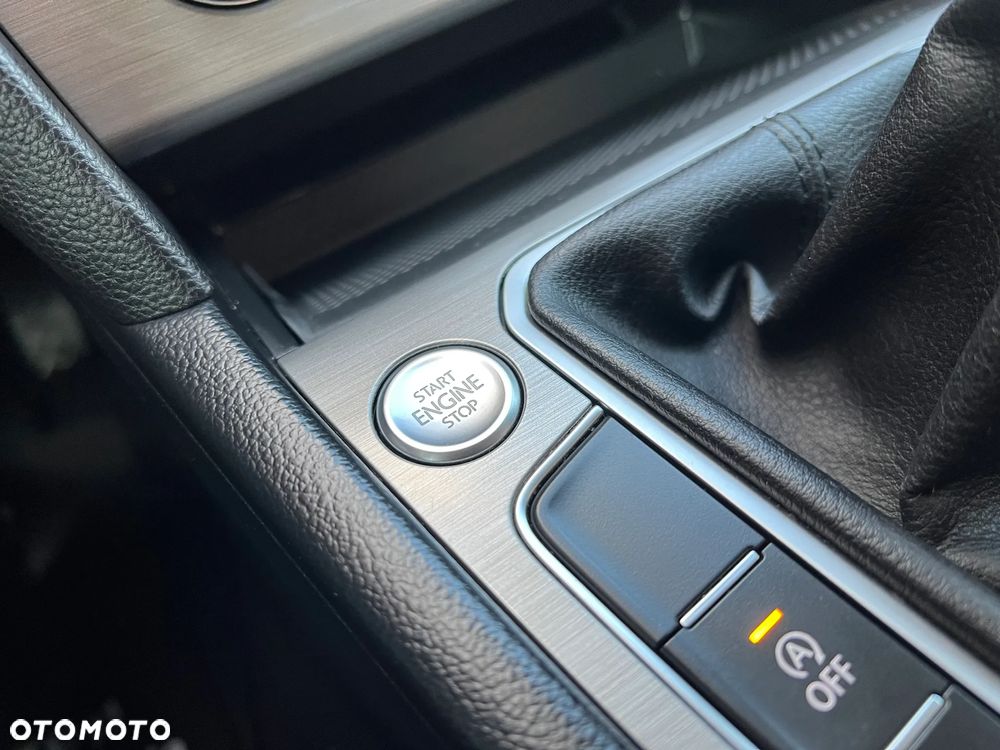 Volkswagen Passat 1.5 TSI EVO Essence - 29