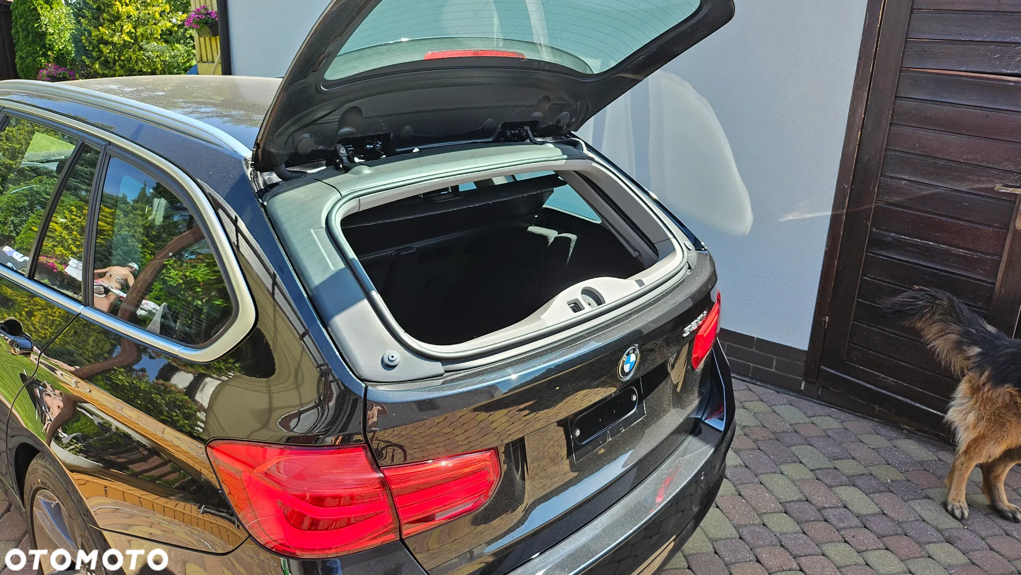BMW Seria 3 320i Touring Luxury Line - 9