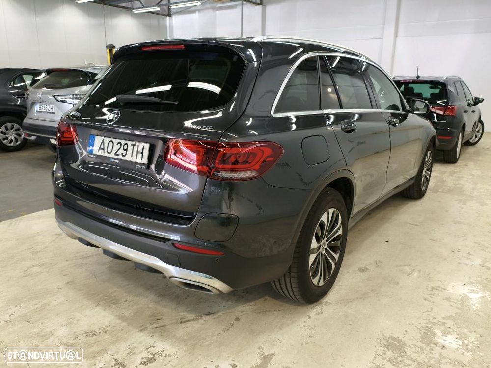 Mercedes-Benz GLC 300 e 4Matic - 3
