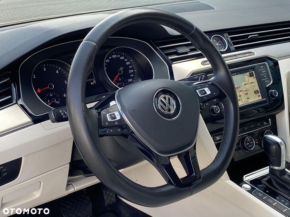 Volkswagen Passat 2.0 TDI BMT Highline DSG - 22