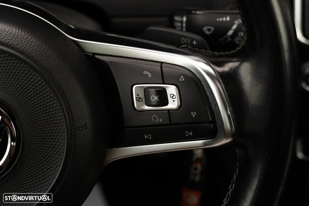 VW Golf 2.0 TDI GTD DSG - 45