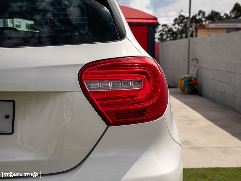 Mercedes-Benz A 180 d AMG Line - 9