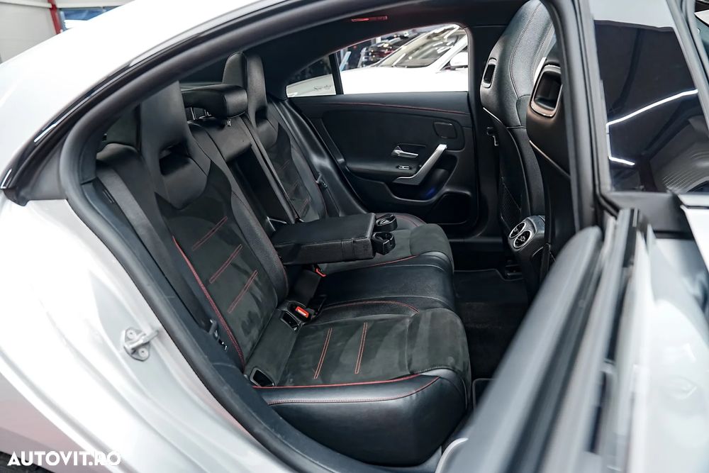 Mercedes-Benz CLA 180 7G-DCT Edition AMG Line - 12