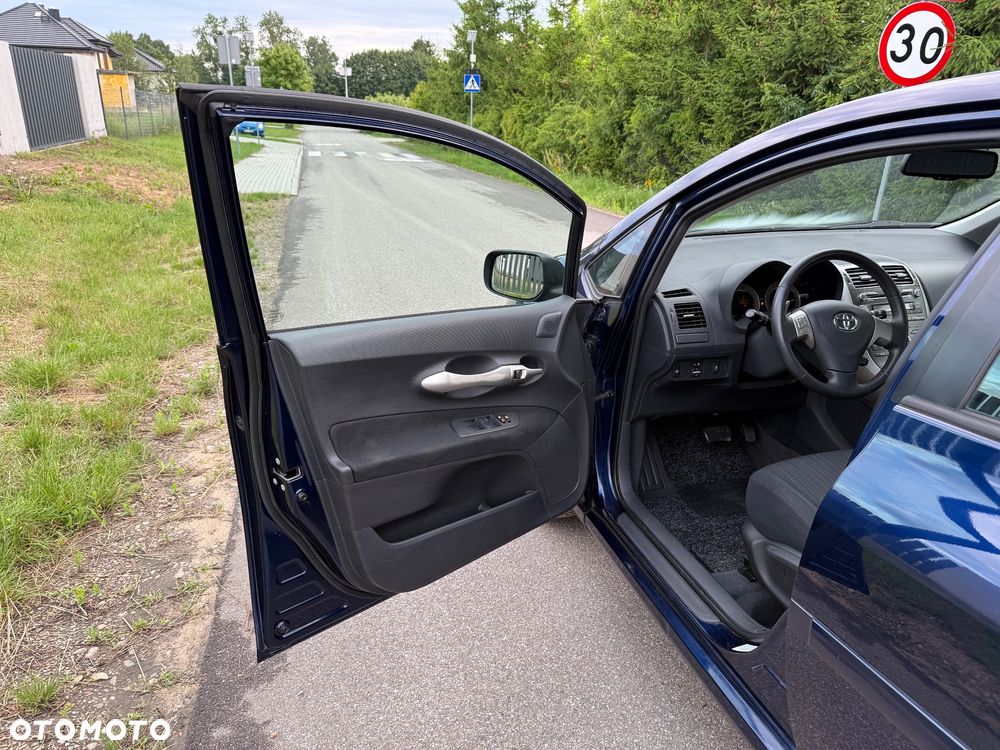 Toyota Auris 1.6 VVT-i Multimode Executive - 22