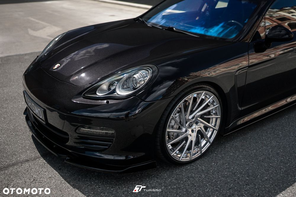 Porsche Panamera 4S - 1