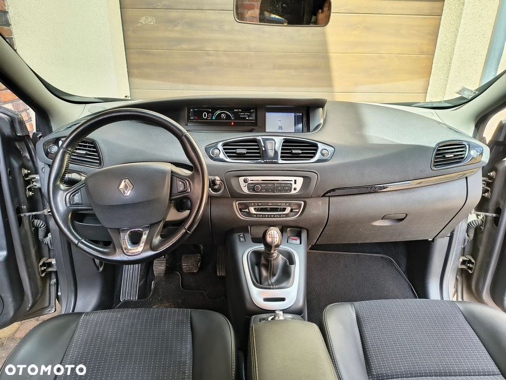 Renault Scenic - 15