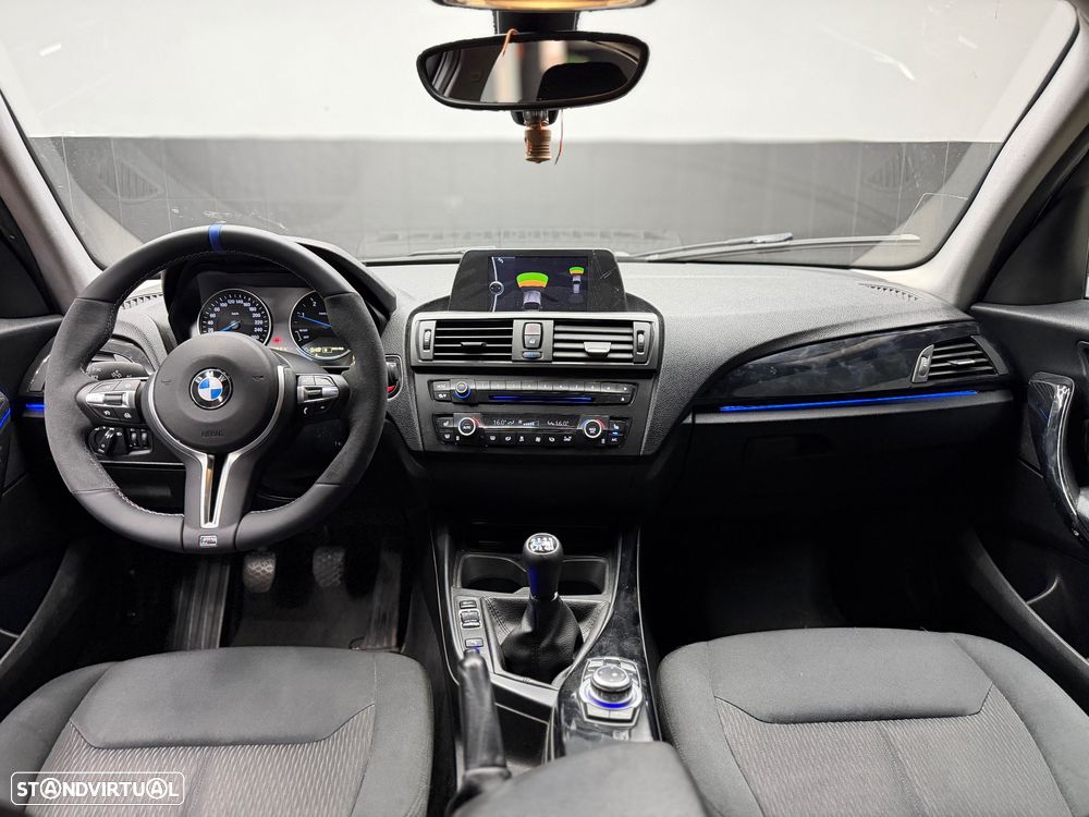 BMW 116 d EfficientDynamics - 12