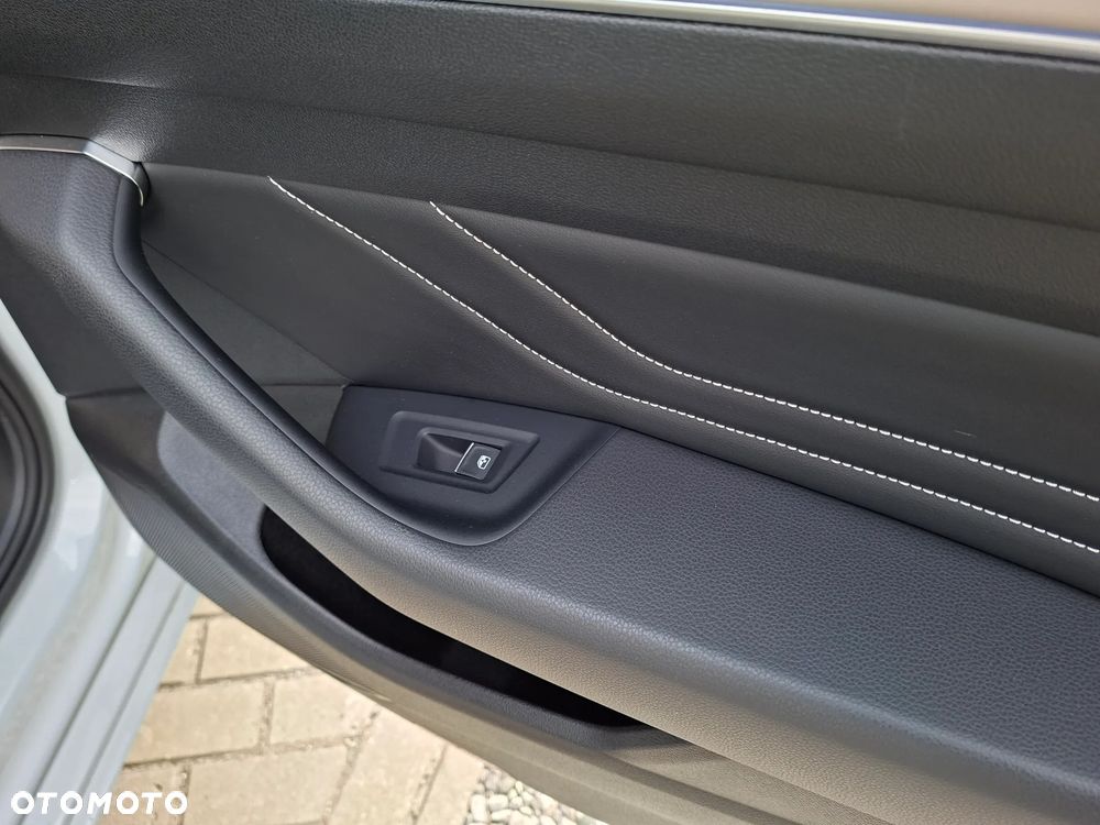 Volkswagen Passat Variant 2.0 TDI BMT Highline DSG - 22