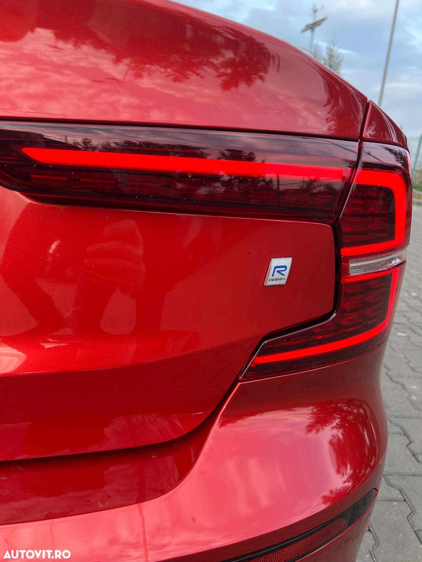 Volvo S60 T5 R-Design - 8