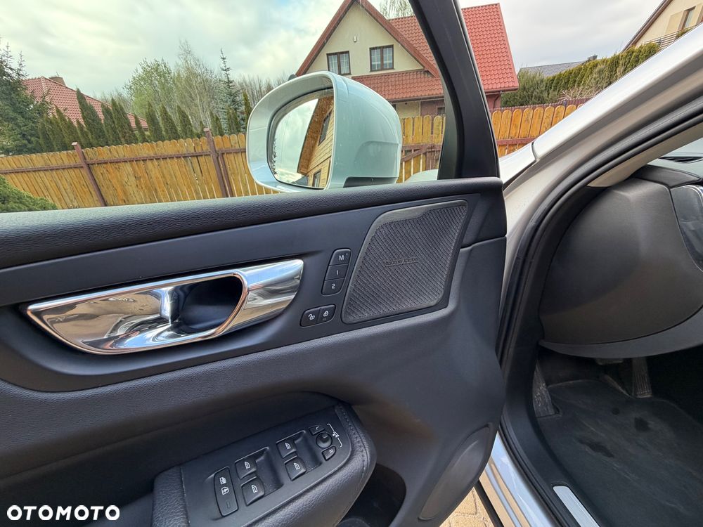 Volvo XC 60 D4 Geartronic Inscription - 37
