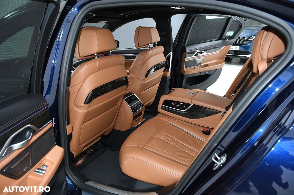 BMW Seria 7 730d xDrive - 28