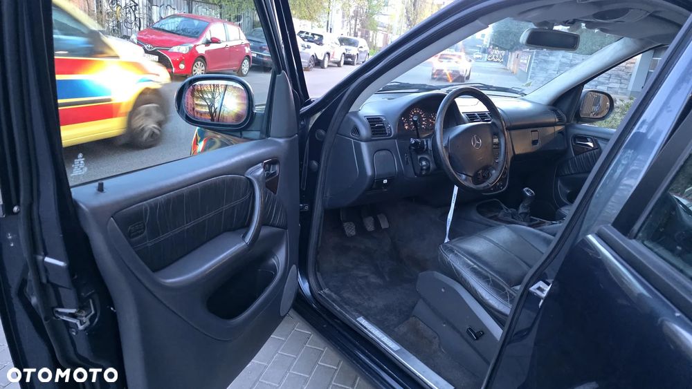 Mercedes-Benz ML 270 CDI Inspiration - 10