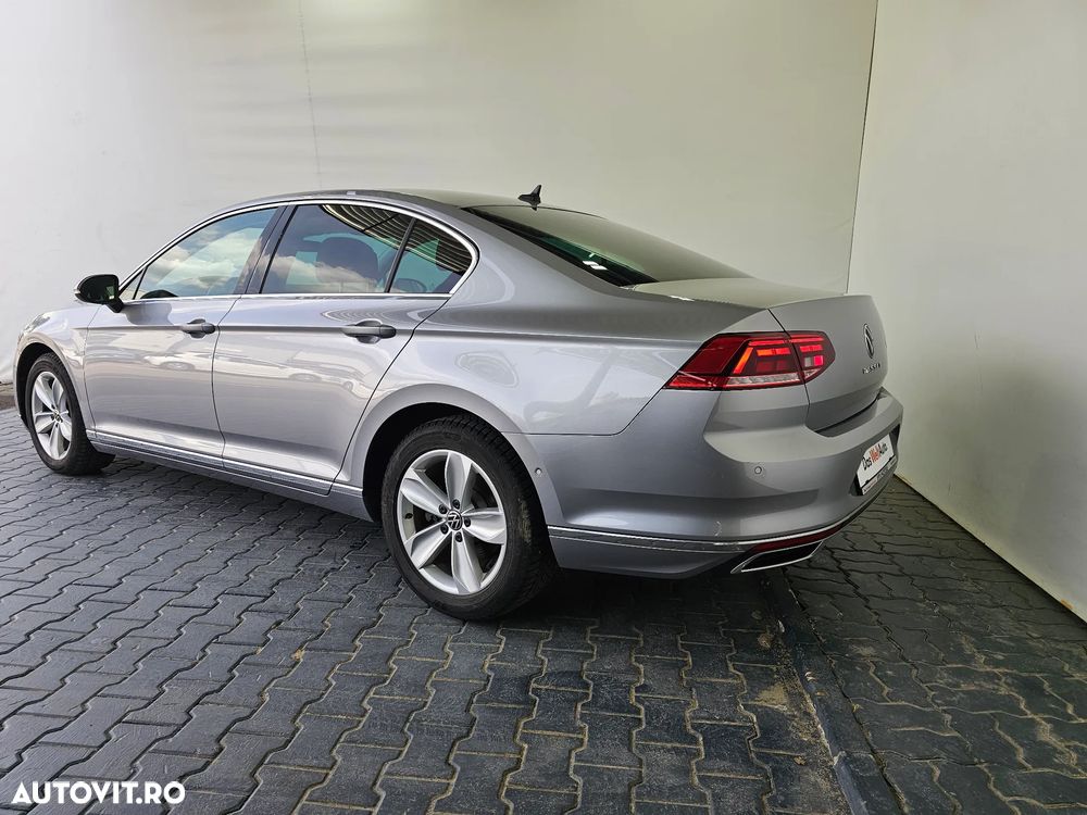 Volkswagen Passat 1.5 TSI ACT DSG Highline - 3
