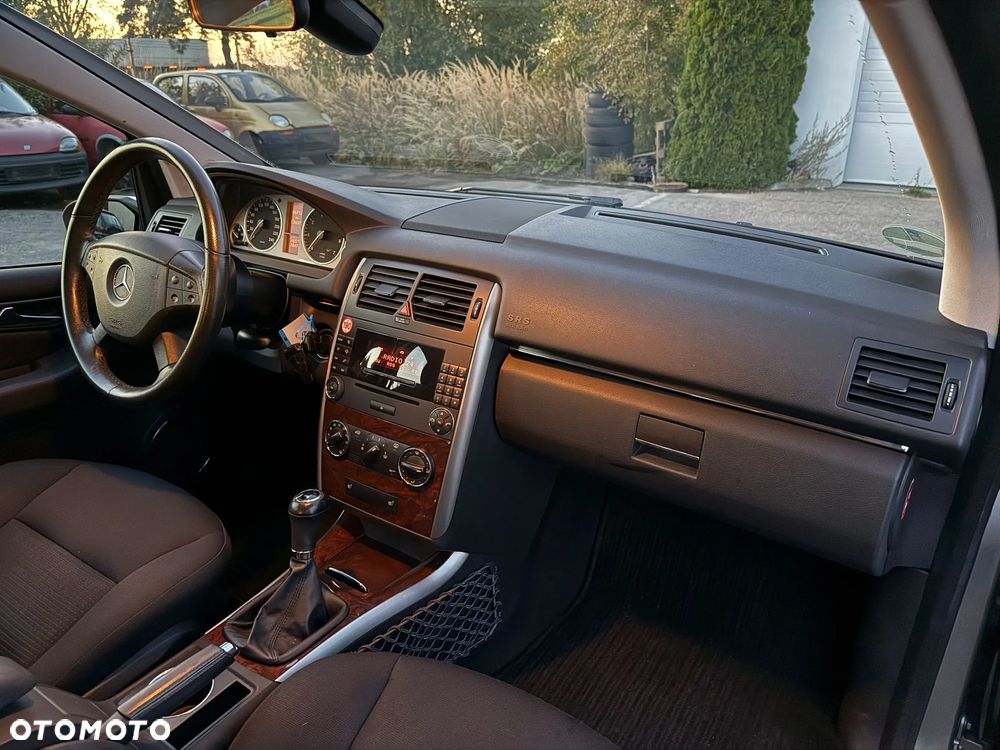 Mercedes-Benz Klasa B 170 Special Edition - 19