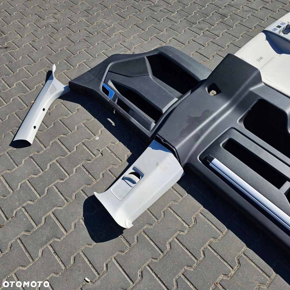 VW T6 MULTIVAN wnętrze podsufitka tapicerka słupek 1drzwi KOMPLET - 6