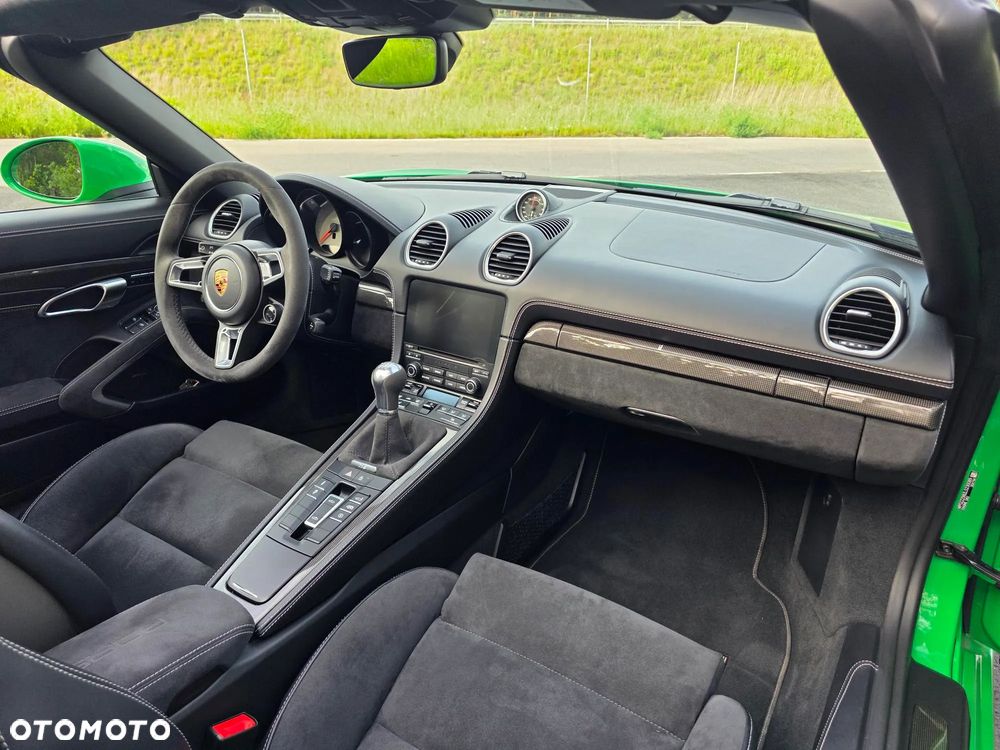 Porsche 718 Boxster GTS 4.0 - 23