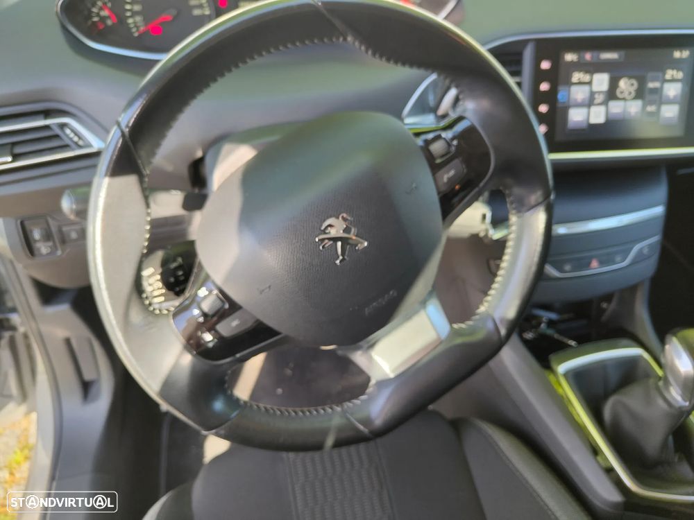 Peugeot 308 1.6 BlueHDi Style - 26