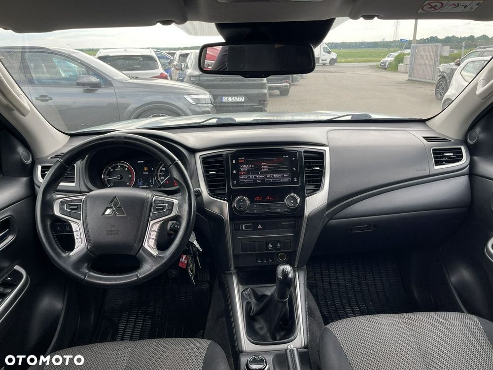 Mitsubishi L200 Pick Up 4x4 S&S Double Cab Basis - 7
