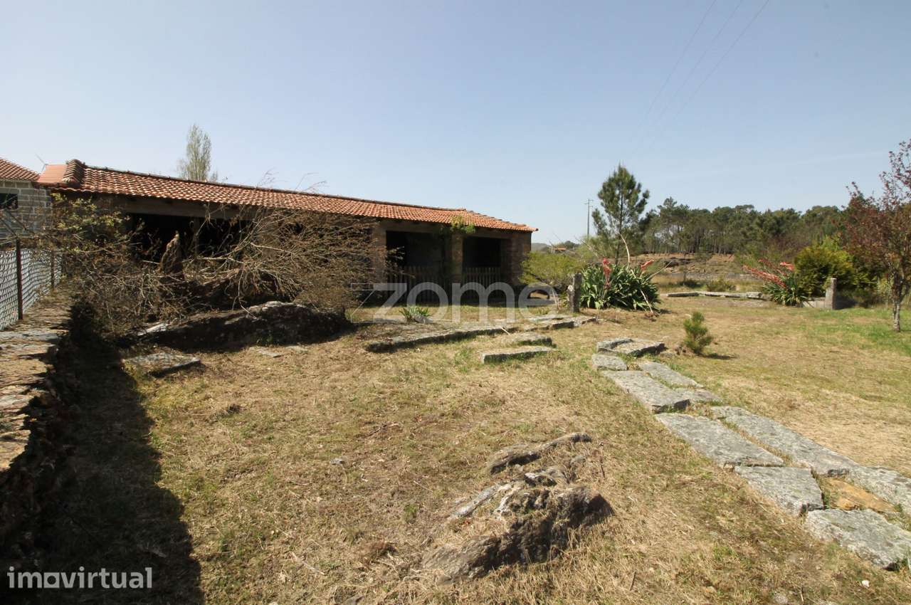 Casa térrea com terreno na Serra de Arga, Caminha, Viana do Castelo - Grande imagem: 4/44