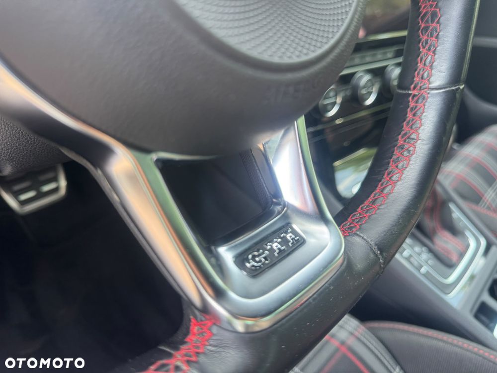 Volkswagen Golf 2.0 TSI BMT GTI Performance DSG - 16