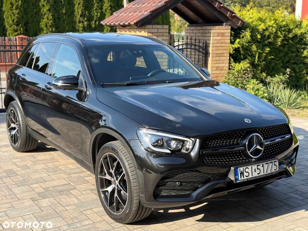 Mercedes-Benz GLC 300 4Matic 9G-TRONIC AMG Line Plus - 8