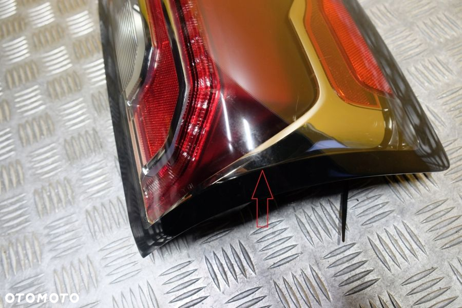 GMC SIERRA 1500 DENALI 2016-2018 LAMPA TYŁ LED PRAWA USA - 5