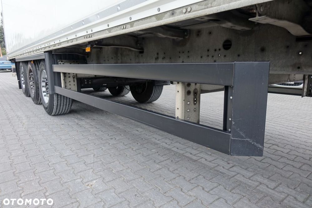 Schmitz Cargobull IZOTERMA / STANDARD / RAMA OCYNK / OSIE SCHMITZ / ROLETA / KOSZ NA KOŁO ZAPASOWE - 10