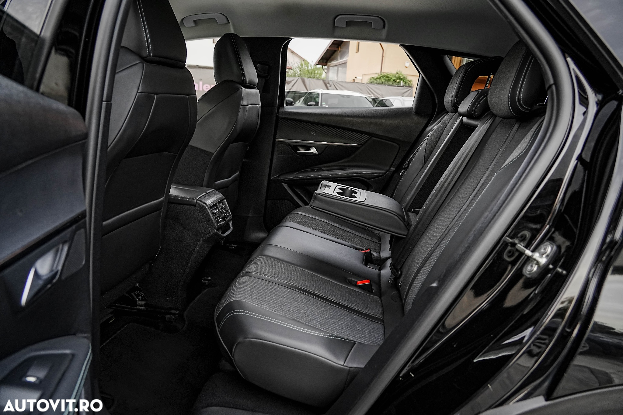 Peugeot 3008 1.5 BlueHDI 130 EAT8 Allure Pack - 18