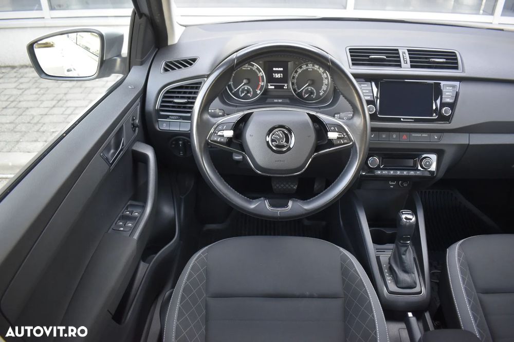 Skoda Fabia - 10