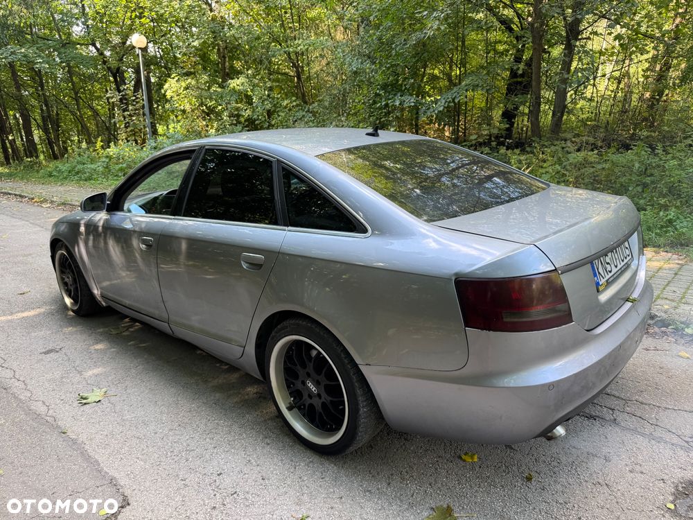 Audi A6 - 4