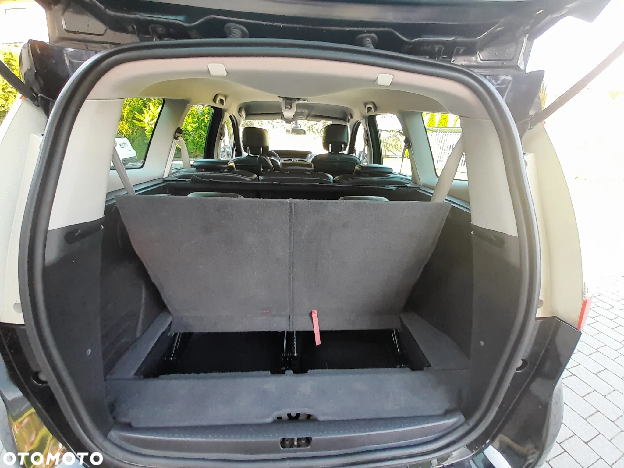 Renault Grand Scenic dCi 110 EDC Bose Edition - 7