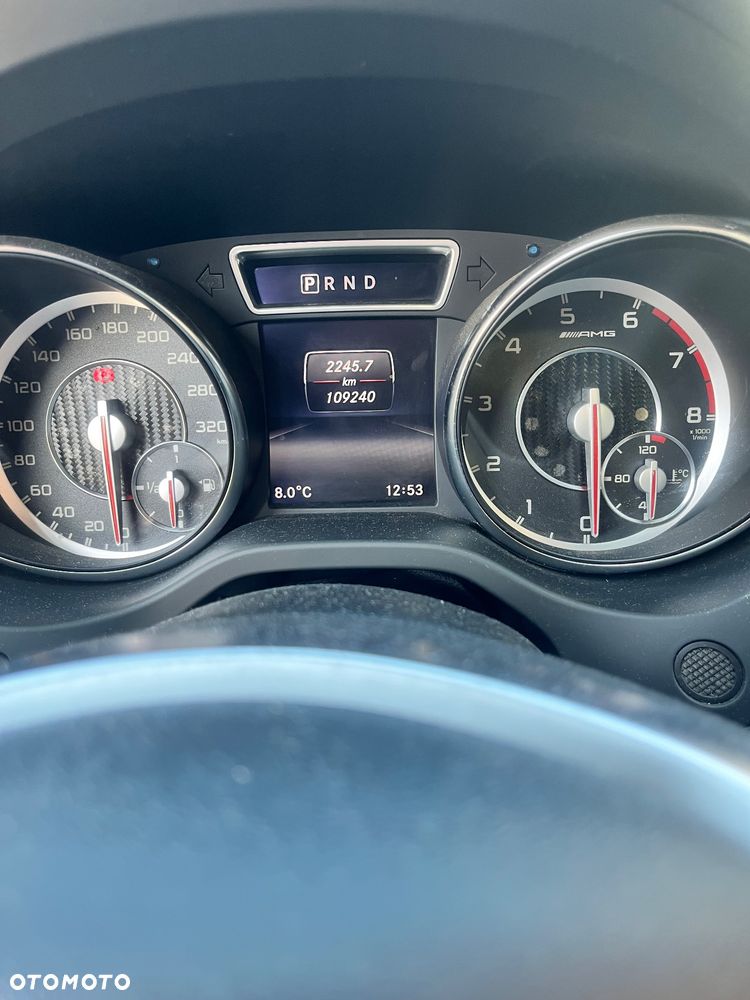 Mercedes-Benz CLA 45 AMG 4Matic 7G-DCT - 8