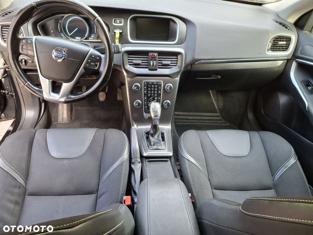 Volvo V40 D3 - 5