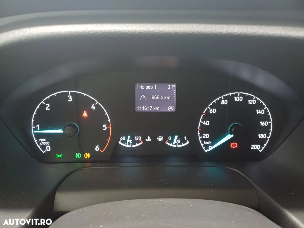 Ford Transit Custom - 11