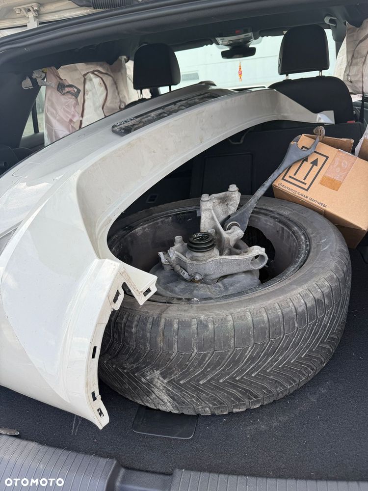 Volkswagen T-Roc 2.0 TDI SCR 4MOTION DSG R-Line - 22