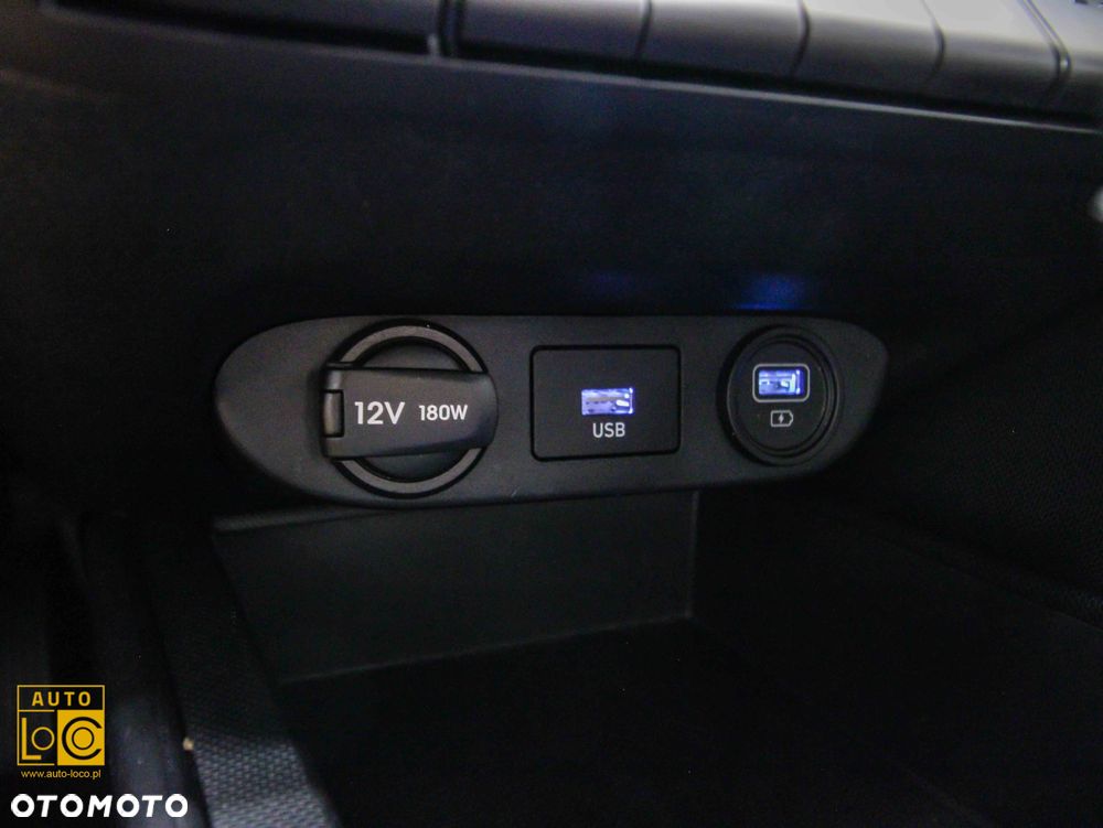 Hyundai Elantra 1.6 Executive CVT - 26