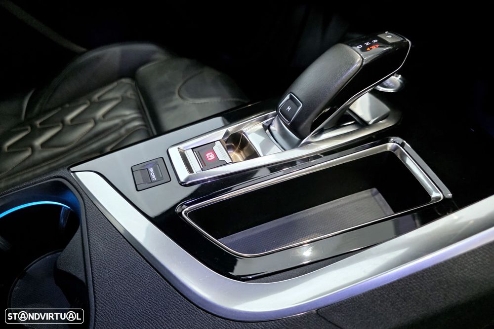 Peugeot 3008 1.6 BlueHDi GT Line EAT6 - 28