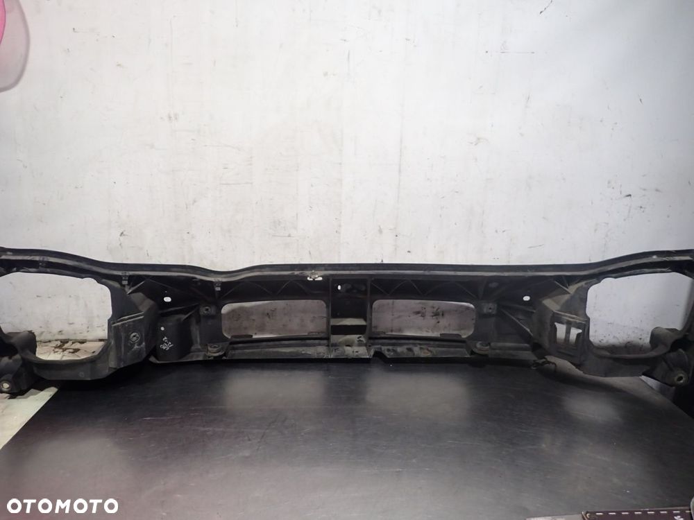 PAS PRZEDNI RENAULT TRAFIC II 1.9 - 2