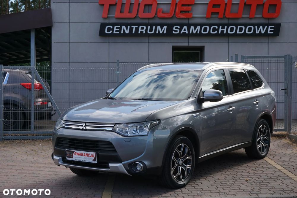 Mitsubishi Outlander Instyle NAVI + - 1