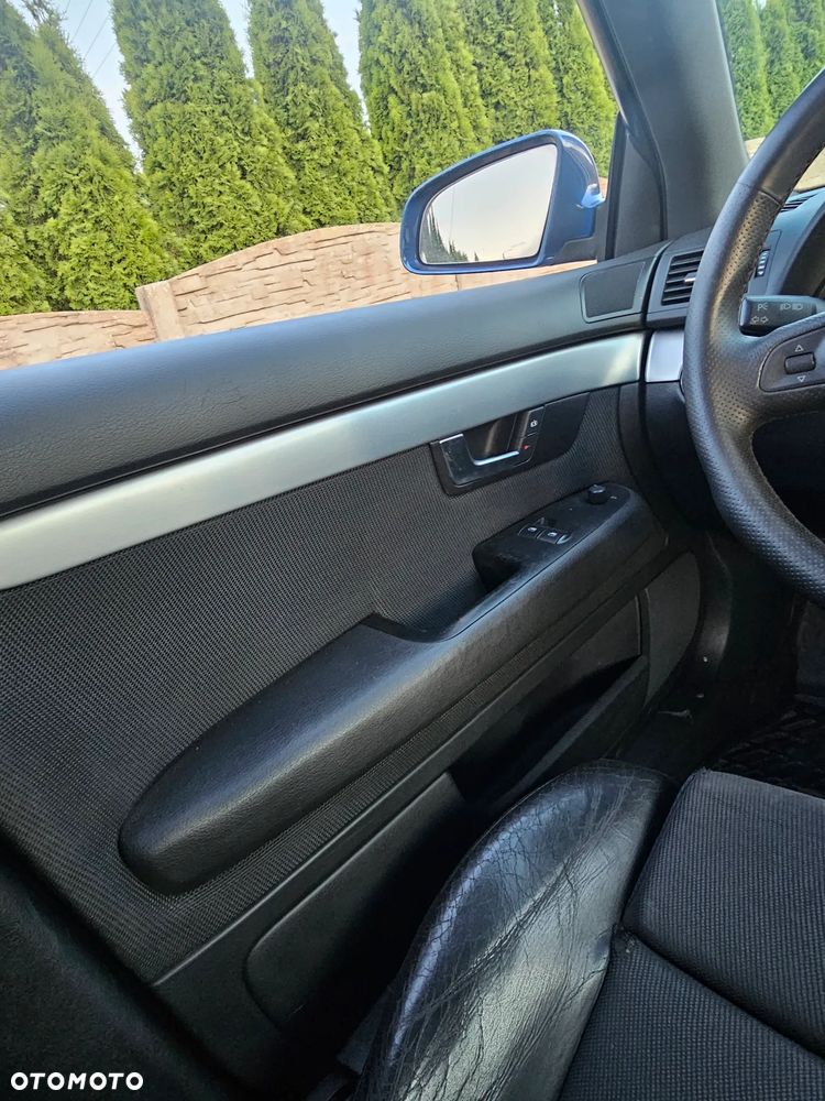 Audi A4 Avant 2.0 TDI - 34