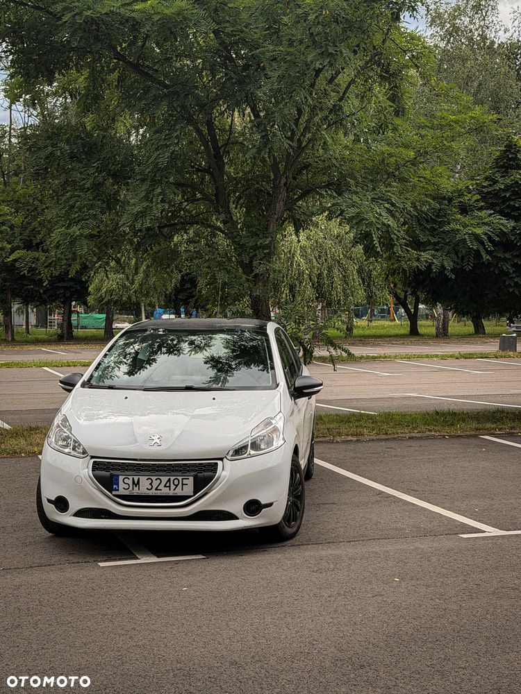 Peugeot 208 - 6
