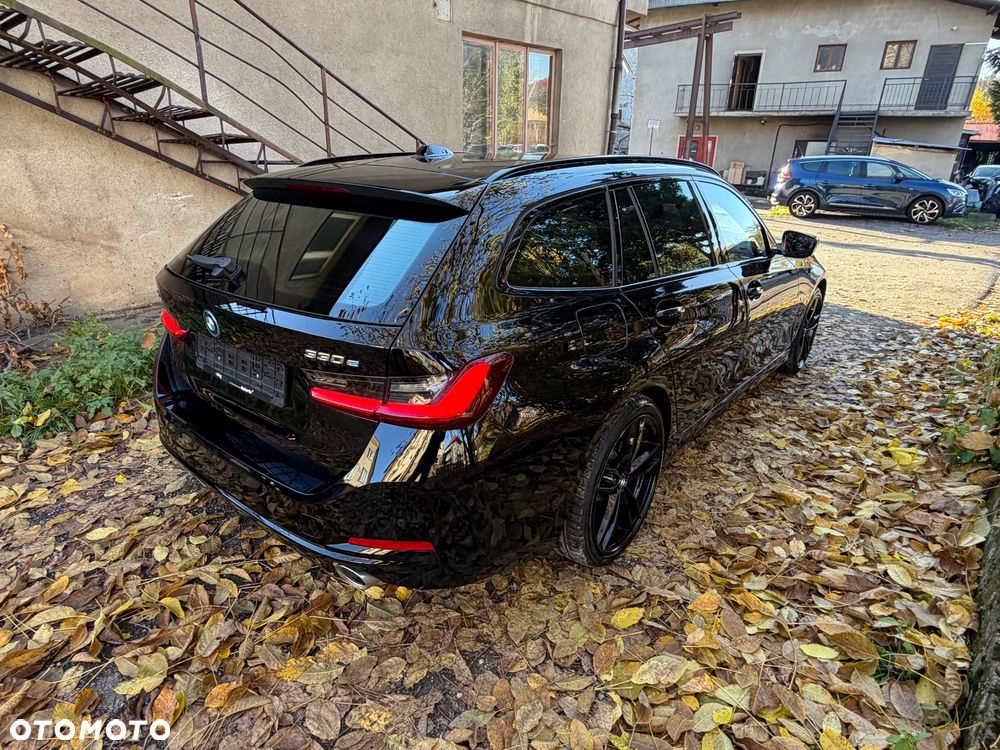 BMW 3 Series 2022 photo 5