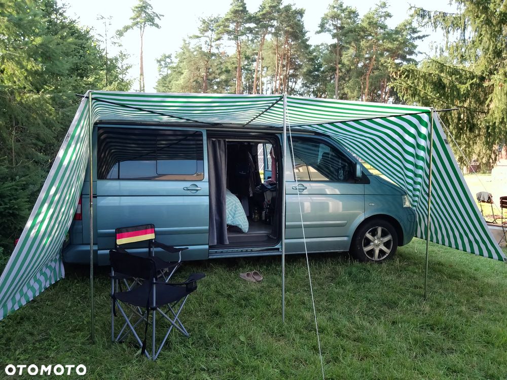 Volkswagen Multivan - 20