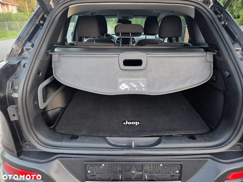 Jeep Cherokee 2.0 MJD 4x2 Longitude - 21
