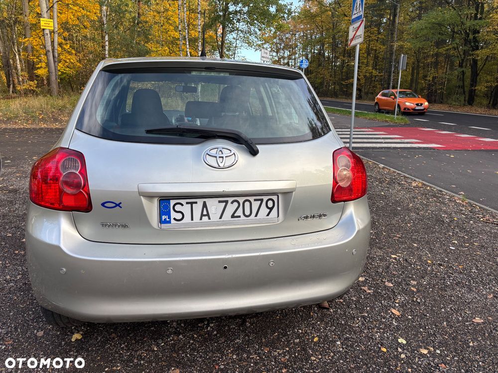 Toyota Auris - 15