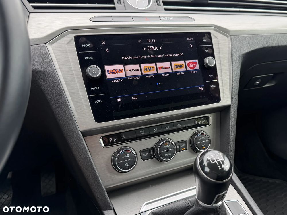 Volkswagen Passat Variant 1.4 TSI BMT Comfortline - 15