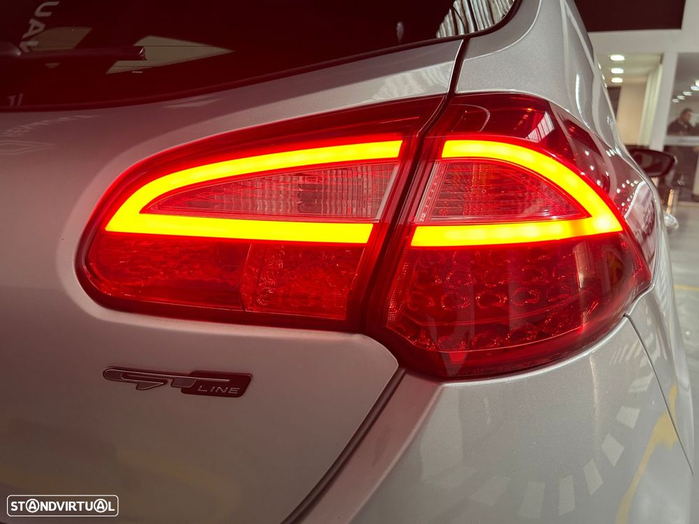 Kia Ceed 1.6 CRDi GT Line - 10