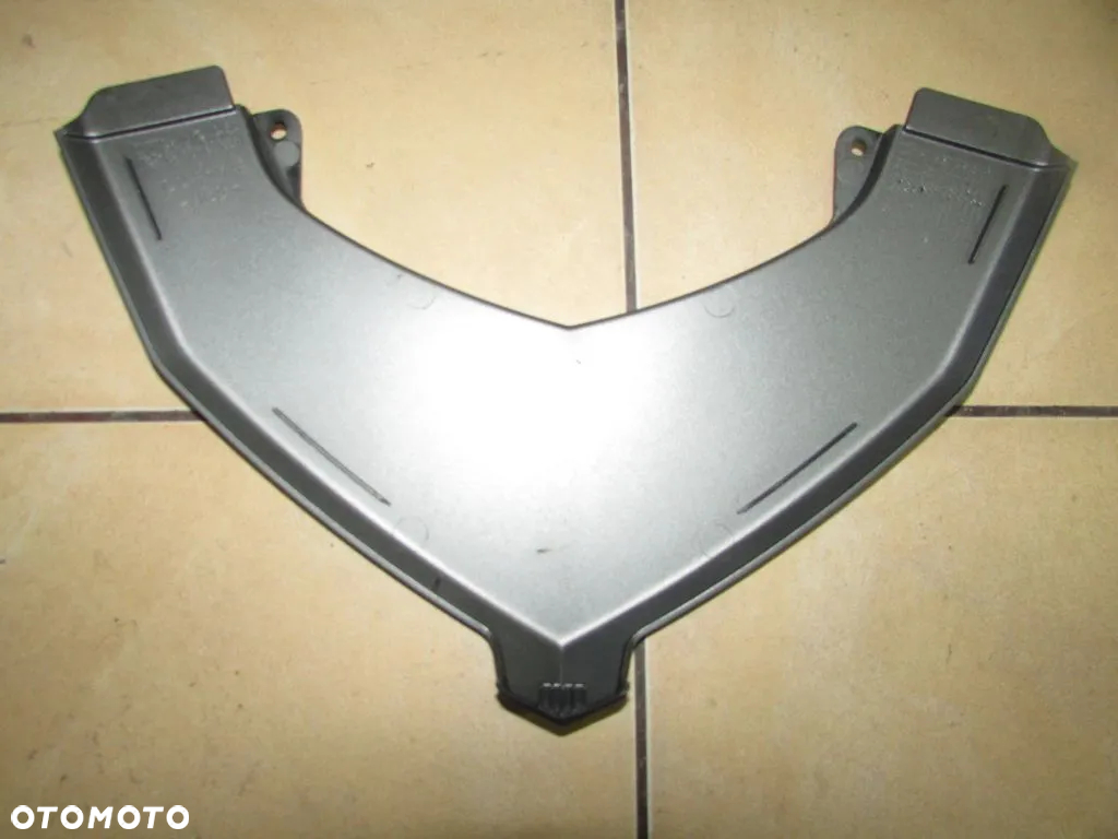 Yamaha X-MAX YP 250 14-17 owiewka ogon zadupek plastik nad lampą - 2