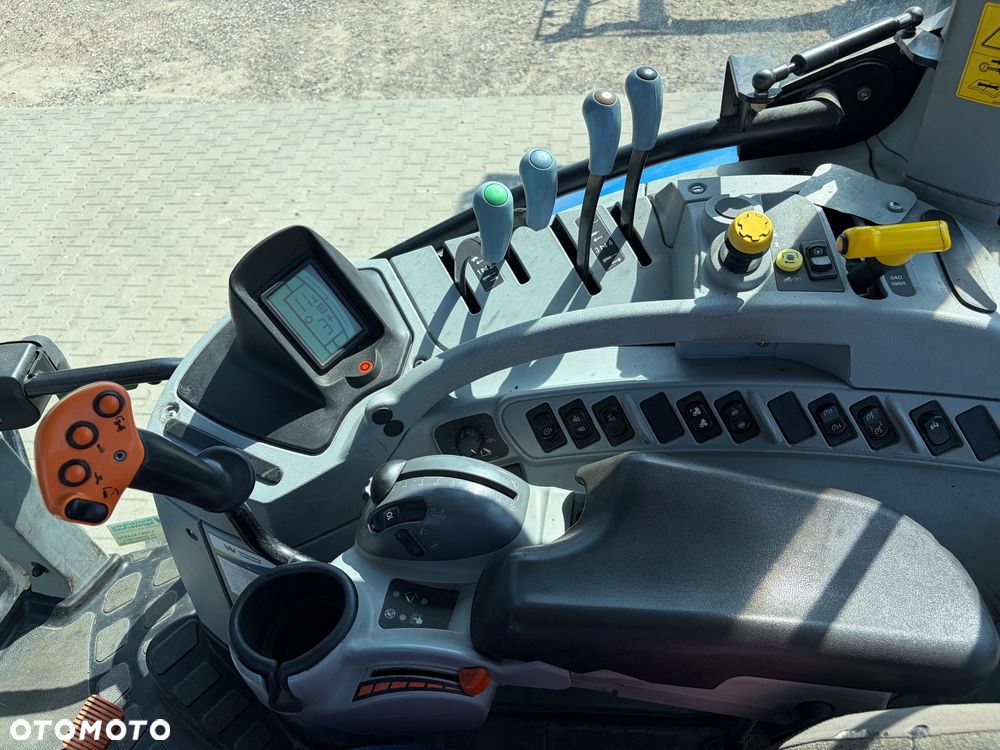 New Holland T6090 - 2