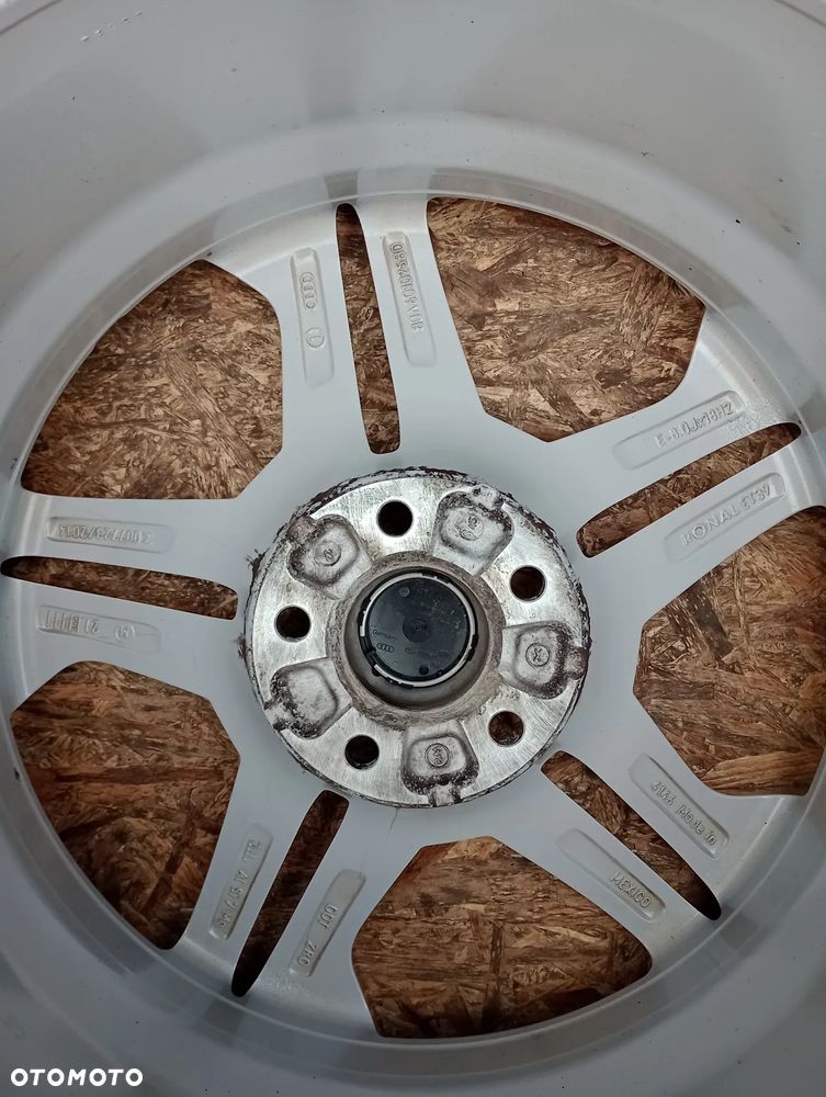 FELGI ALUMINIOWE 5x112 R18 8J ET39 66,6 AUDI A4 A5 A6 A7 Q3 Q5 S4 - 8